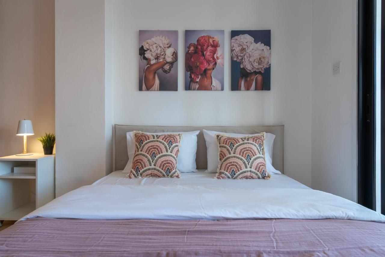 Polyn 1- Bedroom Apartment In Larnaca Esterno foto